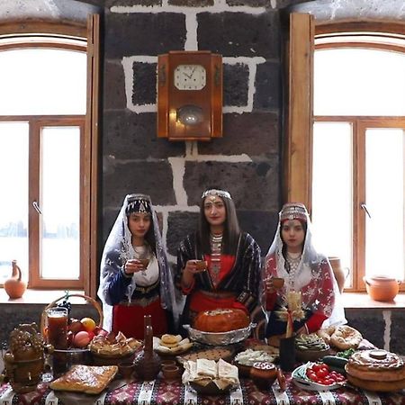 Guesthouse Emma Gyumri Bagian luar foto