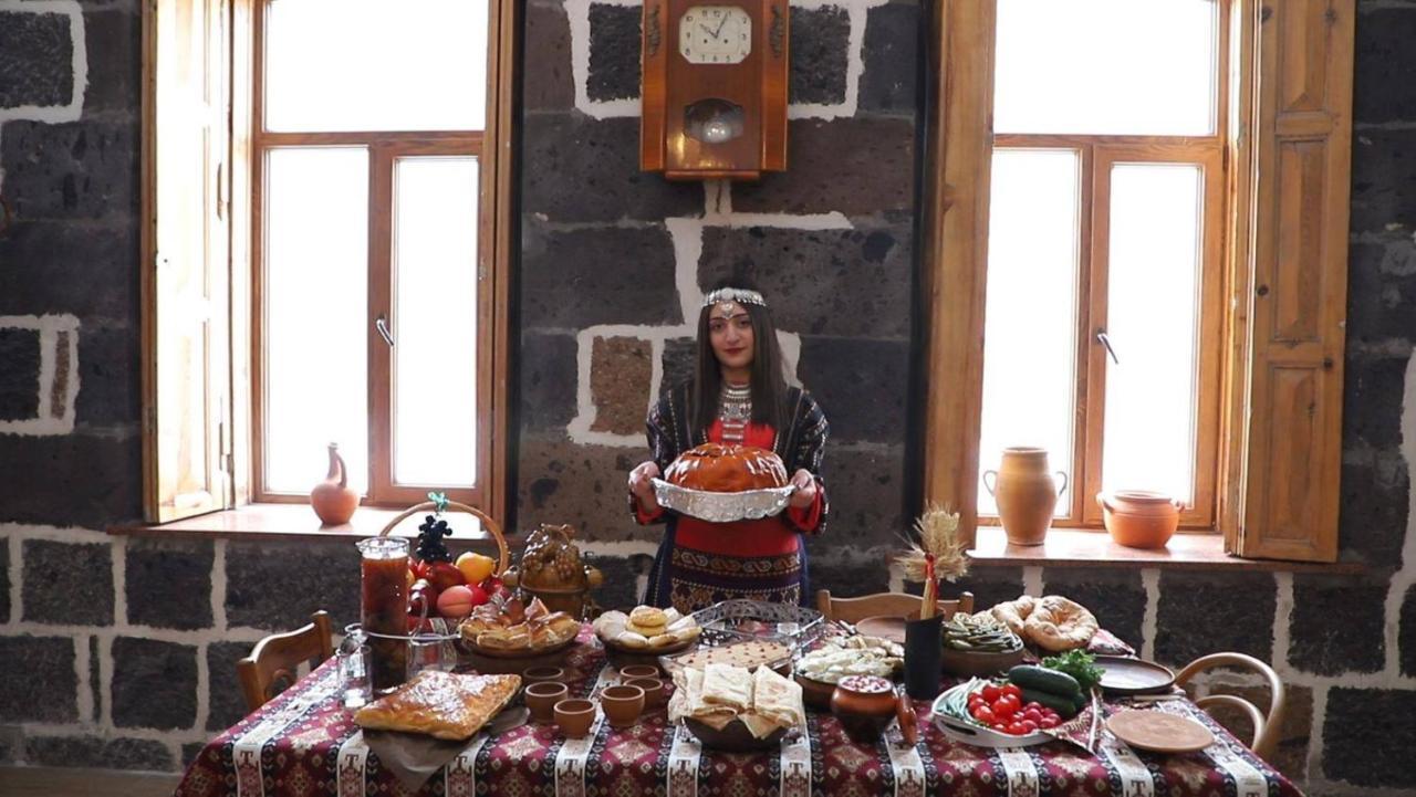 Guesthouse Emma Gyumri Bagian luar foto