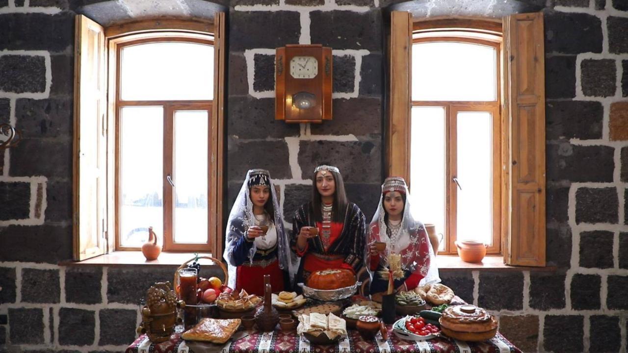 Guesthouse Emma Gyumri Bagian luar foto