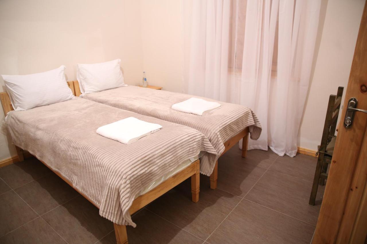 Guesthouse Emma Gyumri Bagian luar foto